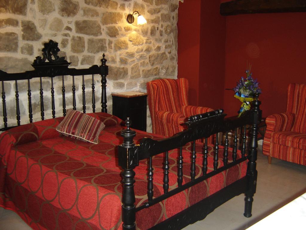 Hostal Casa Laure Y Mª Jose Arens de Lledo Eksteriør bilde
